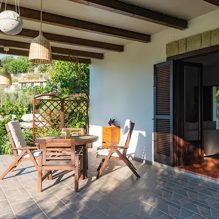 Il Mandorlo With Garden And Terrace In Forio D'ischia